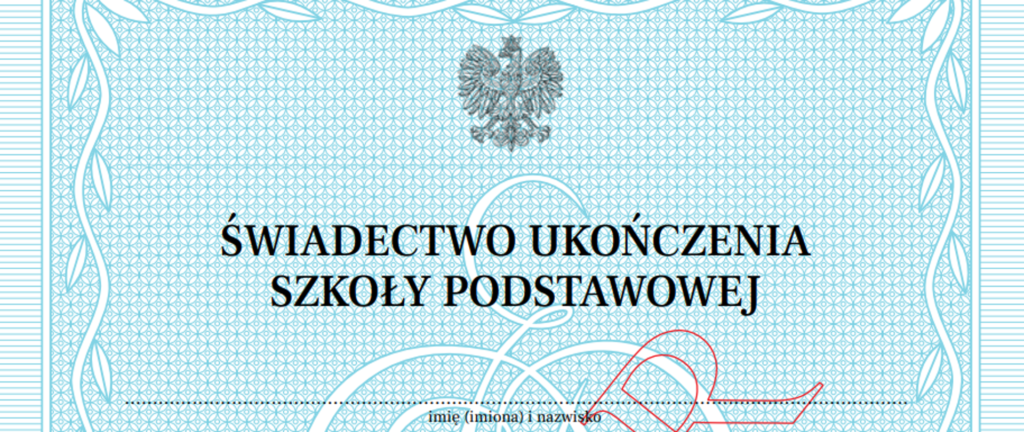 Składanie świadectw ukończenia szkoły podstawowej zdjęcie pierwszej strony świadectwa