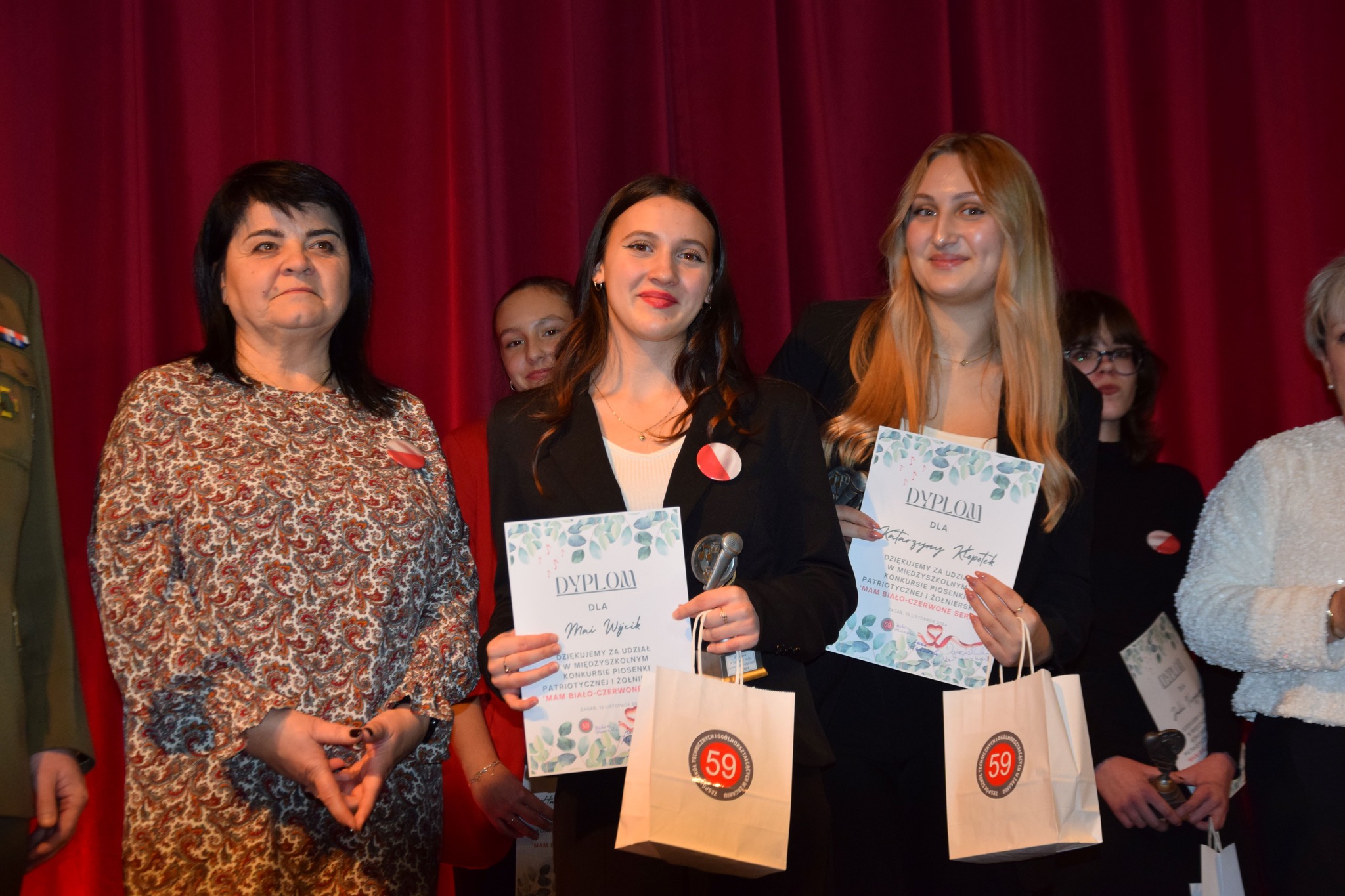 Międzyszkolny Konkurs Pieśni i Piosenki Patriotycznej "Mam serce biało-czerwone" - zdjęcie 7