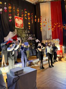 Apel z okazji Dnia Edukacji Narodowej 2025 - zdjęcie 43