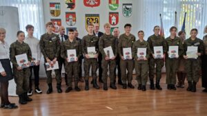 DUMA ZSTiO! Gazeta Lubuska Zwraca Uwagę na Liczną, 14-Osobową Reprezentację Naszych Stypendystów! - ZDJĘCIE 13