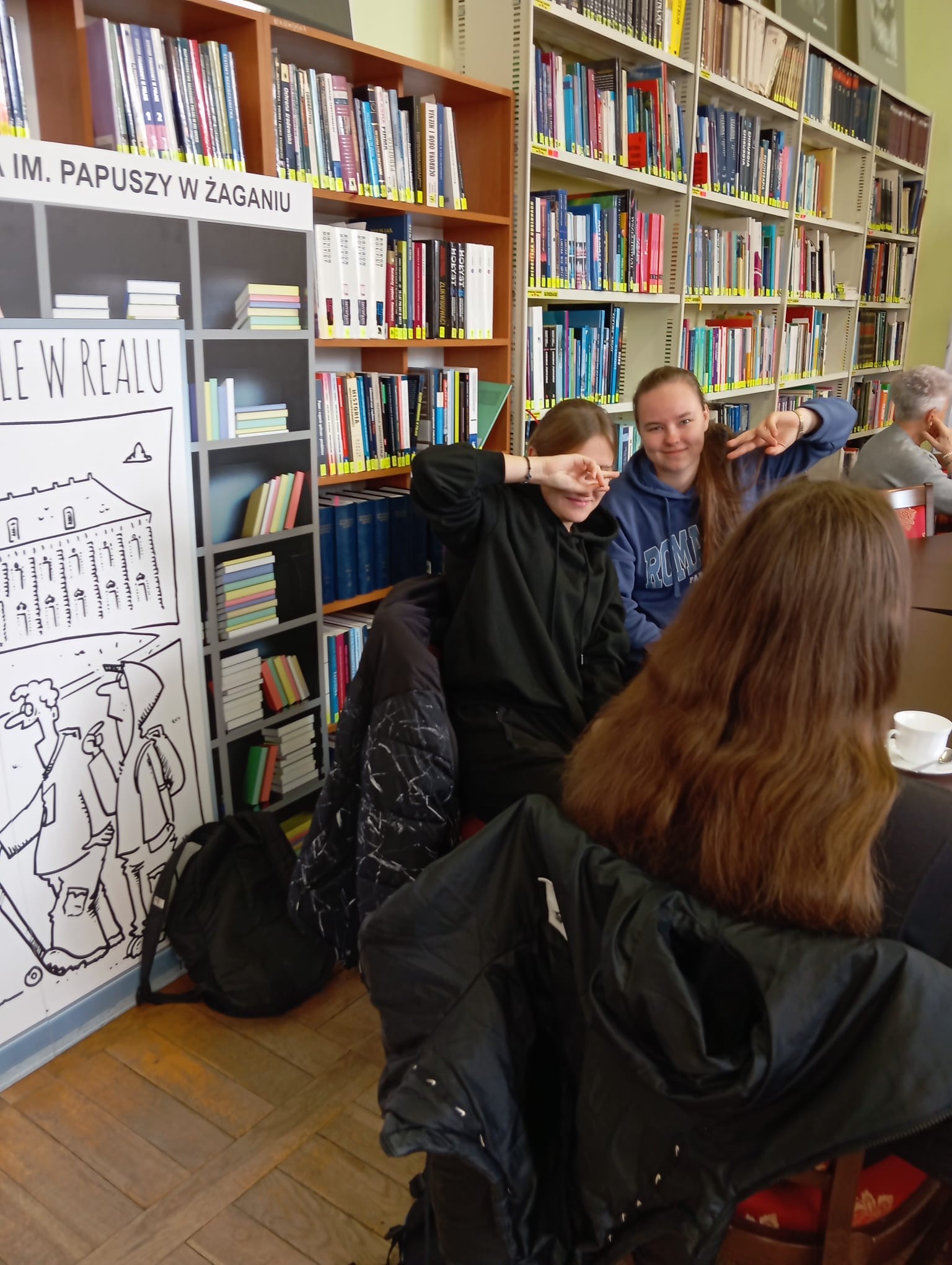 Spotkanie z Bibliotecznym Klubem Rękodzieła "Dzierganki" - zdjęcie 1