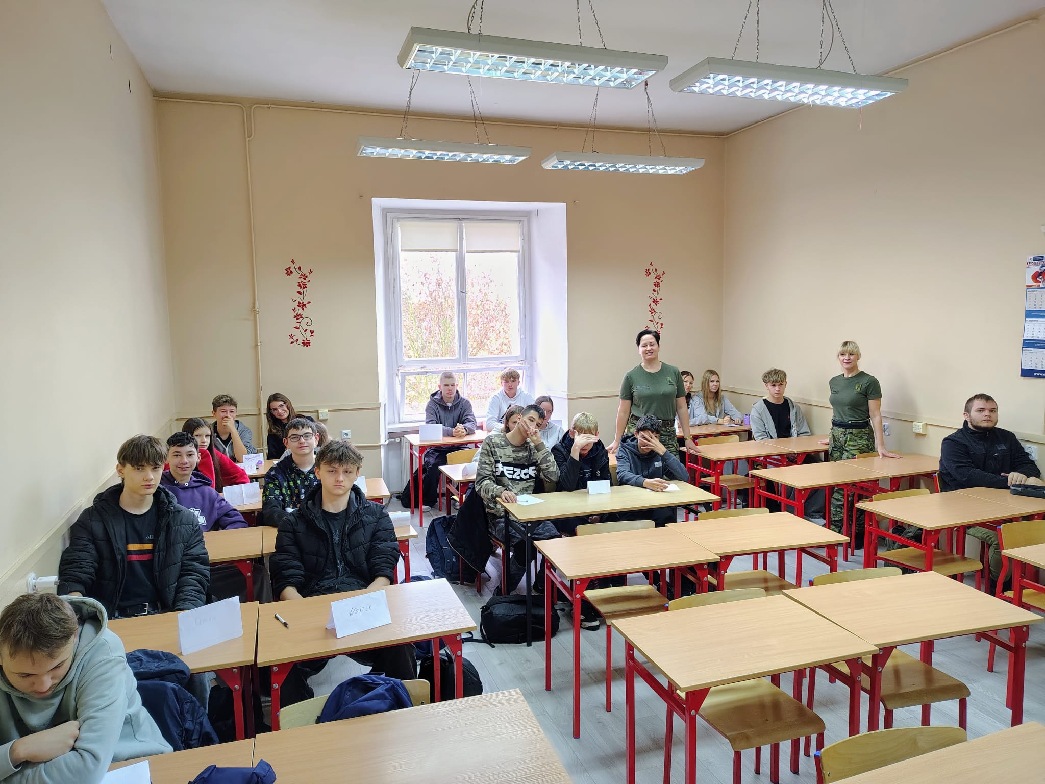 Klasa 1TLM na szkoleniu z Placówką Straży Granicznej w Tuplicach - zdjęcie 1