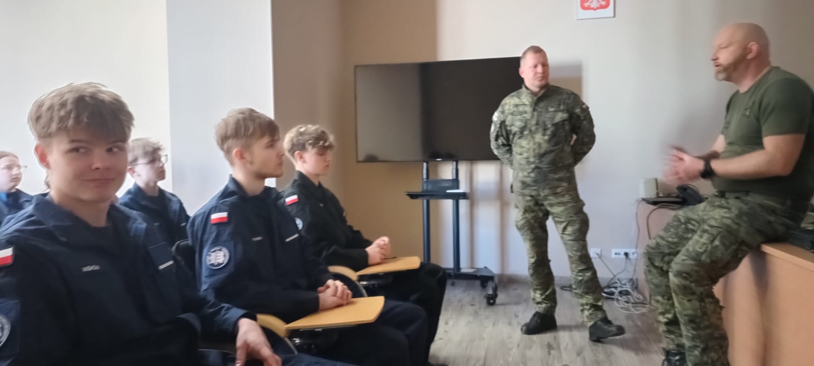 wizyta w straży granicznej w krośnie - zdjęcie 4