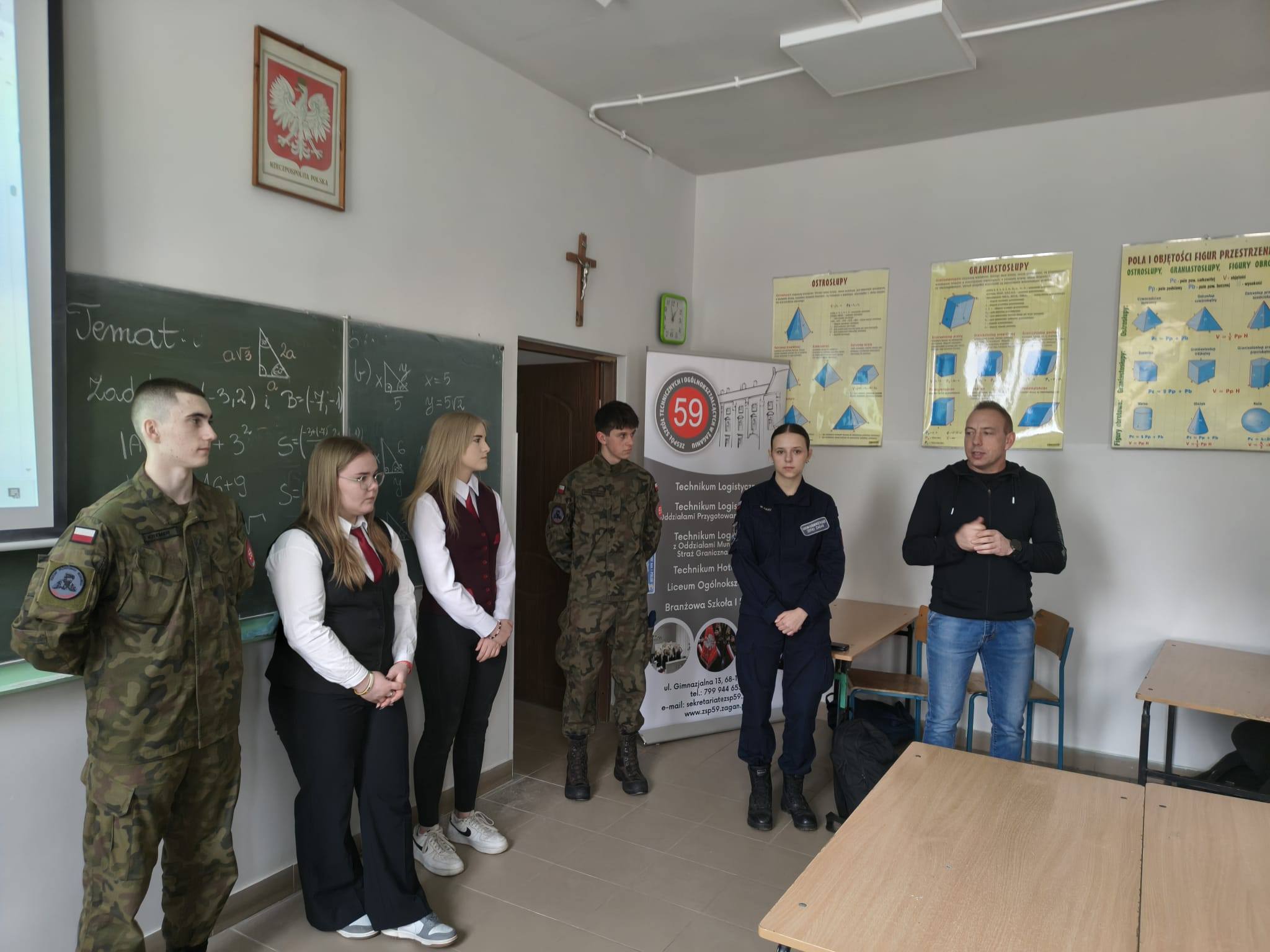 DZIEŃ PEŁEN PASJI I ZAWODOWYCH MOŻLIWOŚCI W SP W BRZEŹNICY - ZDJĘCIE 4