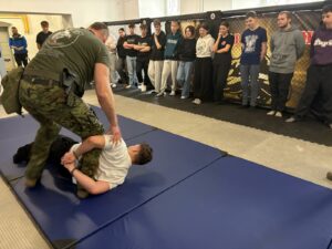 Technika interwencji według Nadodrzańskiego Oddziału Straży Granicznej - zdjęcie 5