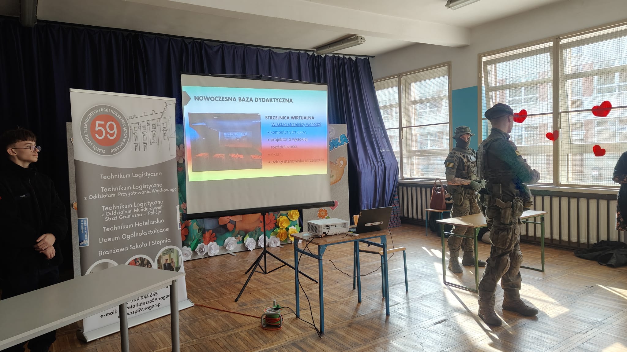 Wizyta w SP3 i SP4 w ramach promocji  - zdjęcie 11