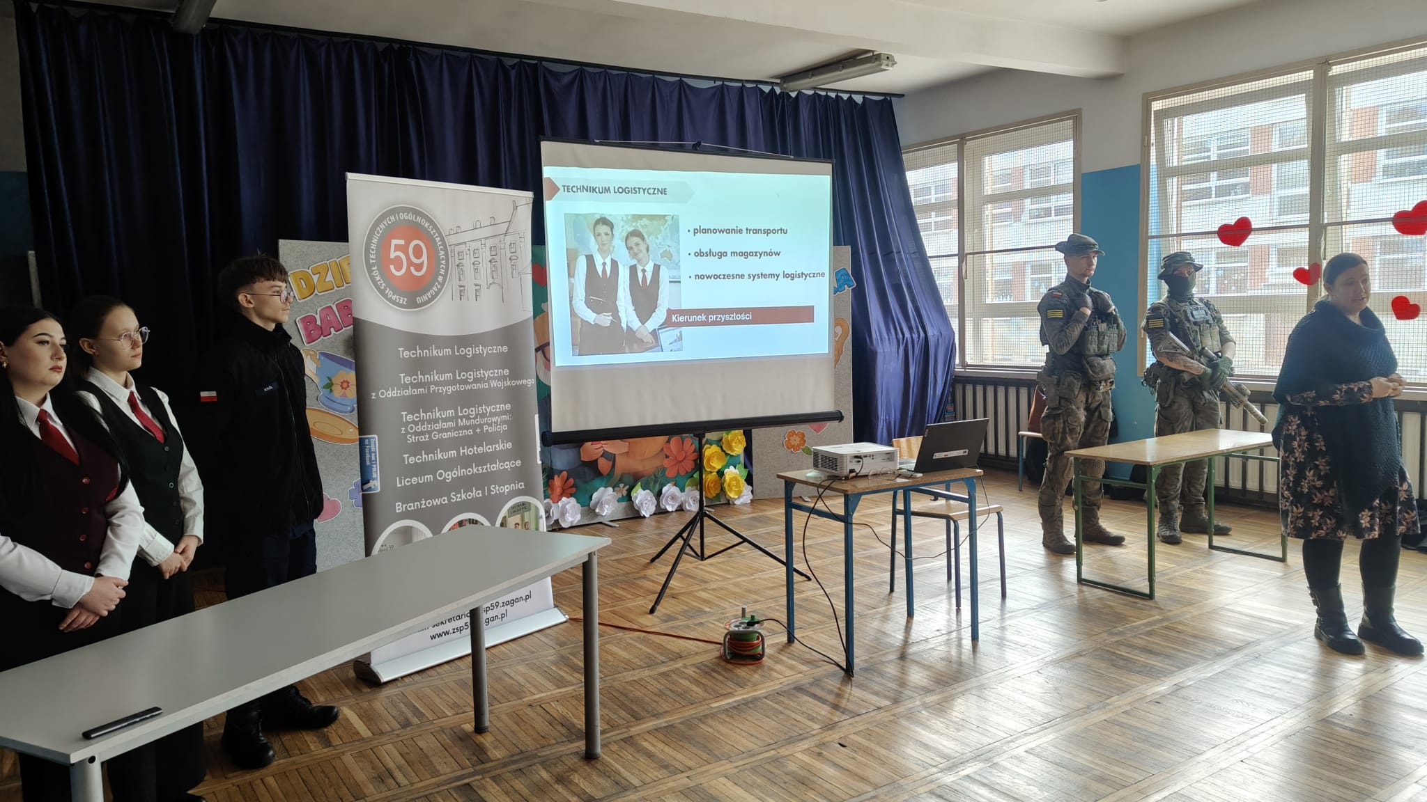 Wizyta w SP3 i SP4 w ramach promocji  - zdjęcie 12