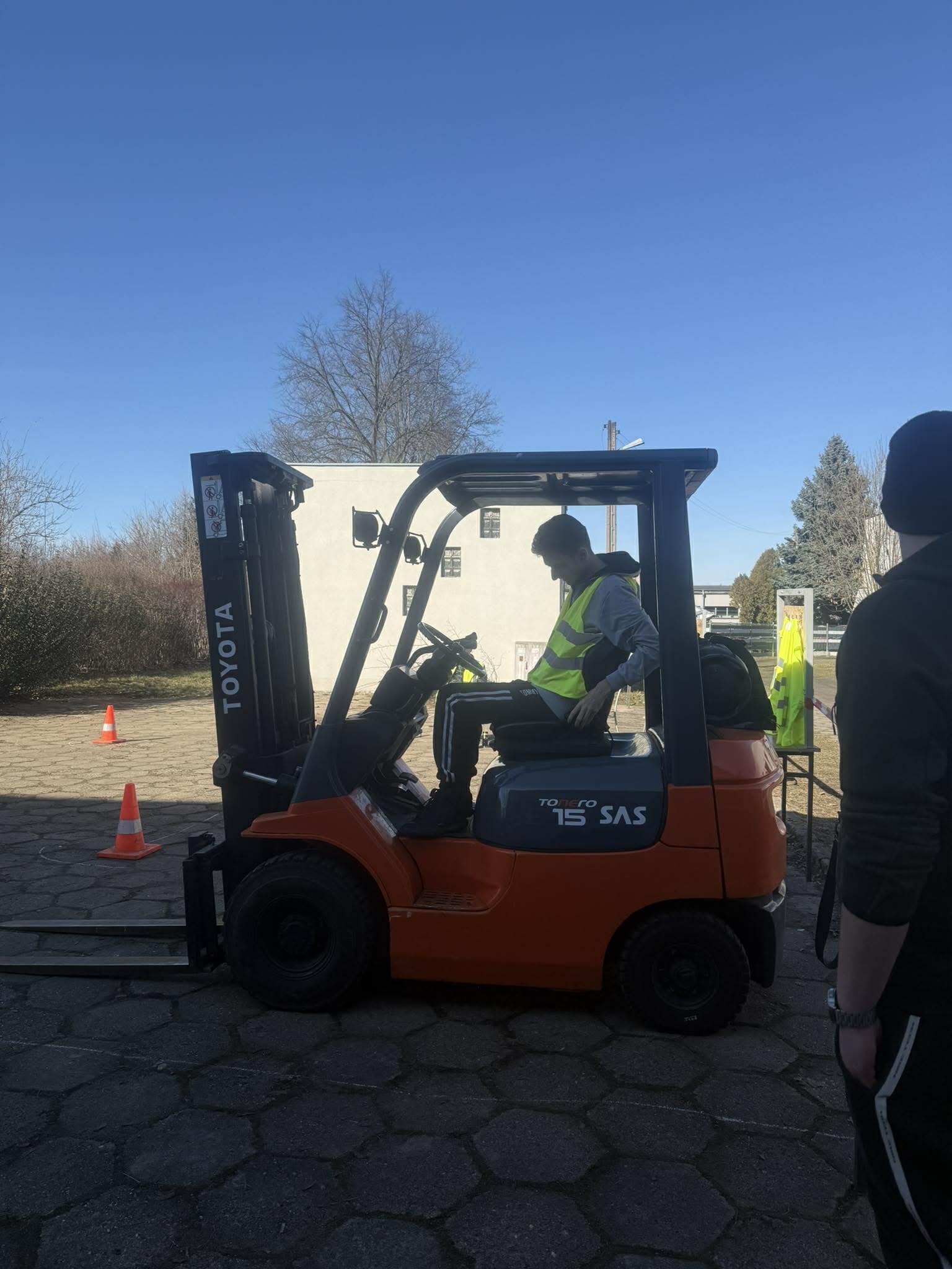 PRZYSZŁOŚĆ W RĘKACH NASZYCH UCZNIÓW!  - zdjęcie 10