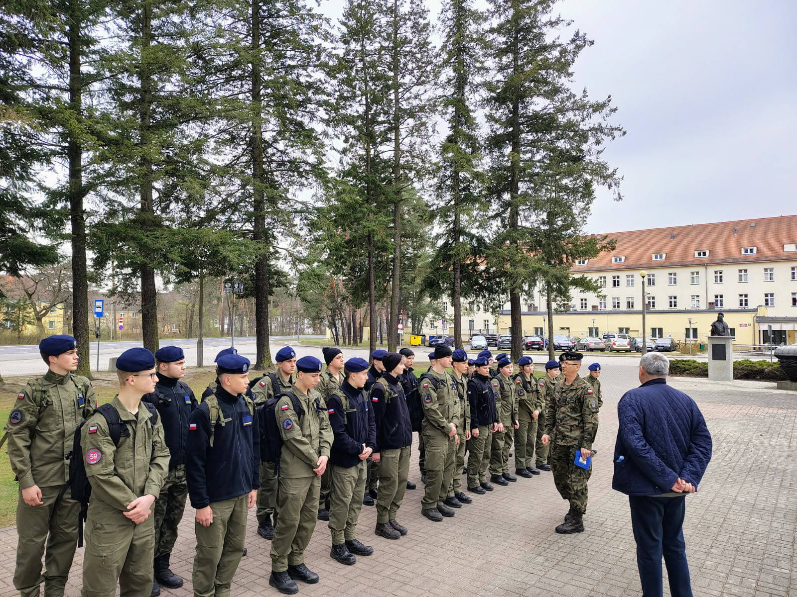 Wizyta w Sali Tradycji Czarnej Dywizji 11 LDKP - zdjęcie 3