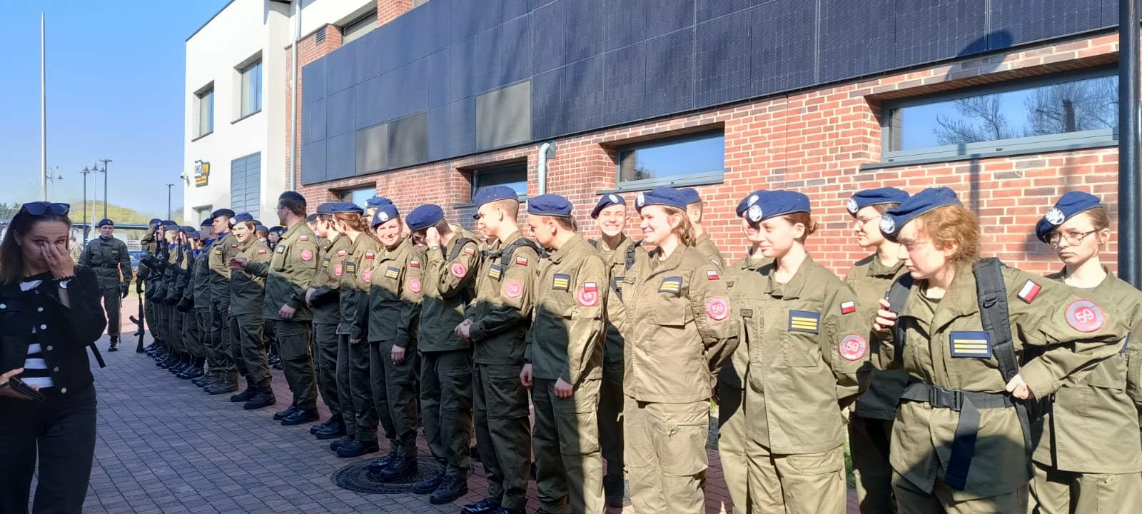 Udział uczniów klasy 3TLWB w Wojskowych Targach Służby i Pracy - zdjęcie 6