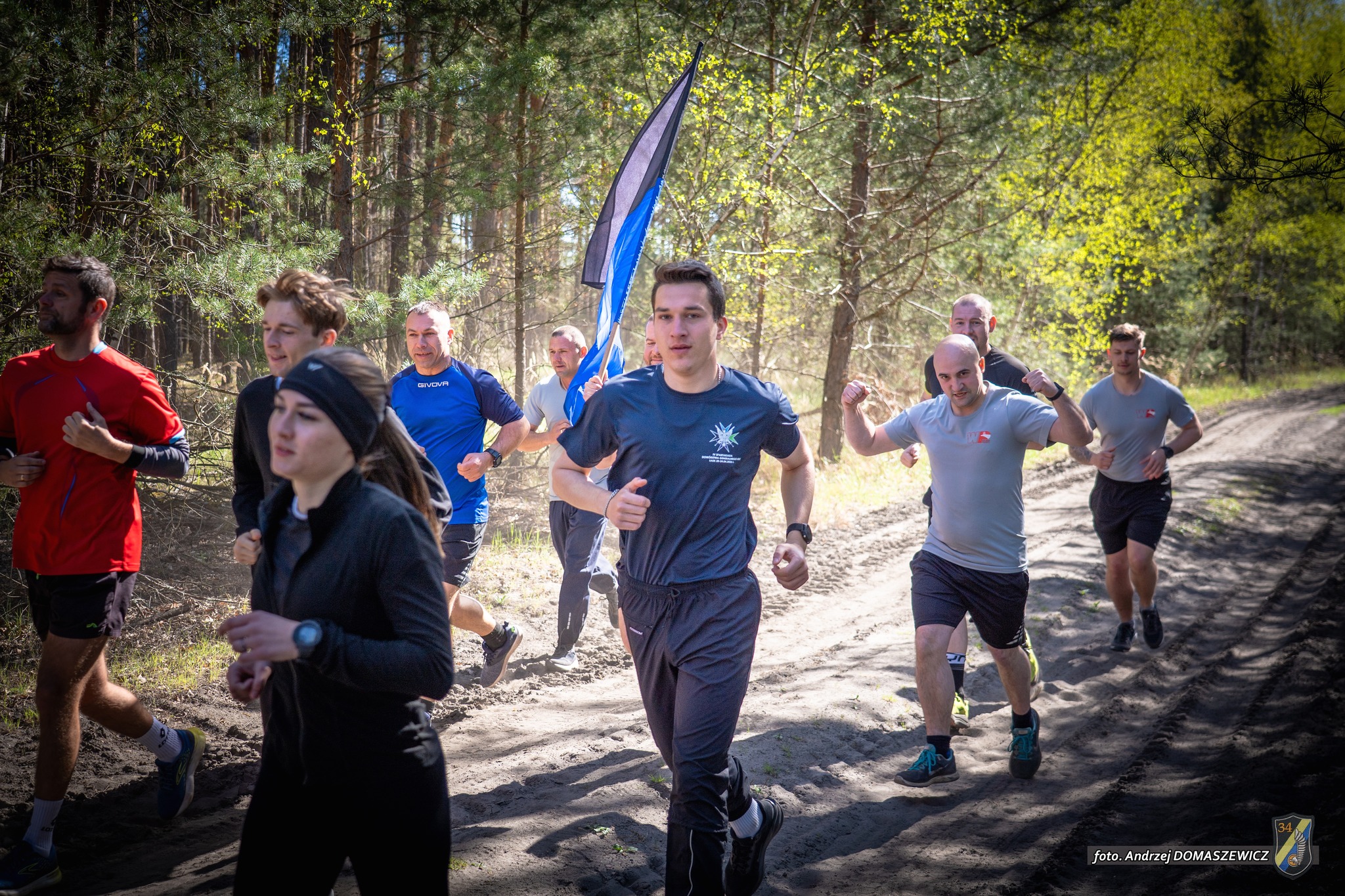 Sportowe zmagania naszych uczniów w 34BKPanc!- zdjęcie 12