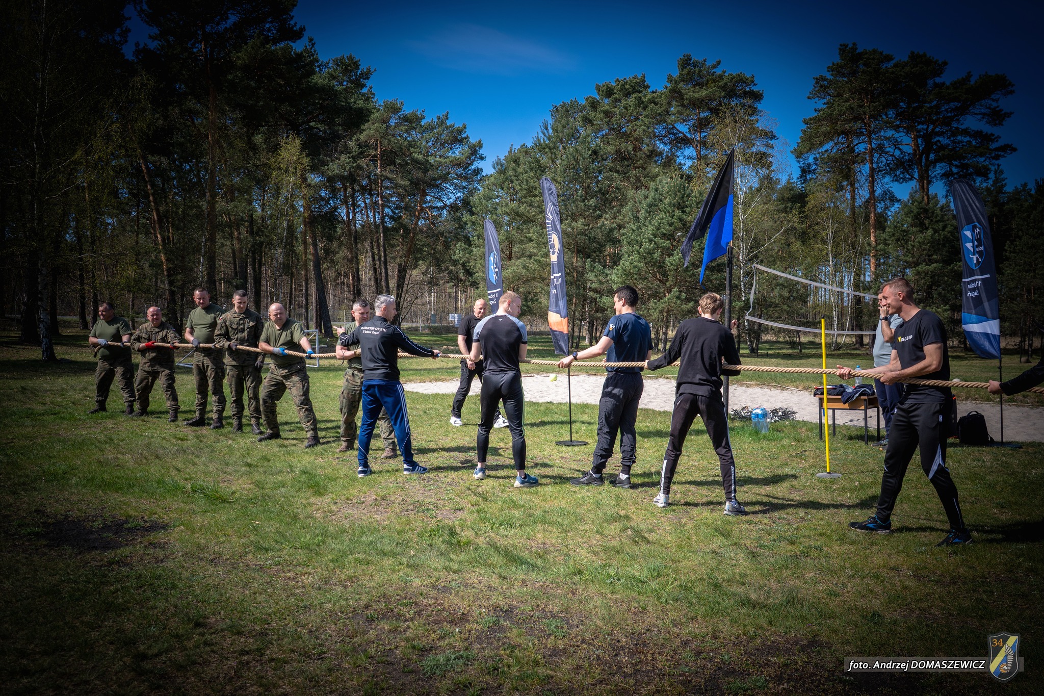 Sportowe zmagania naszych uczniów w 34BKPanc!- zdjęcie 13