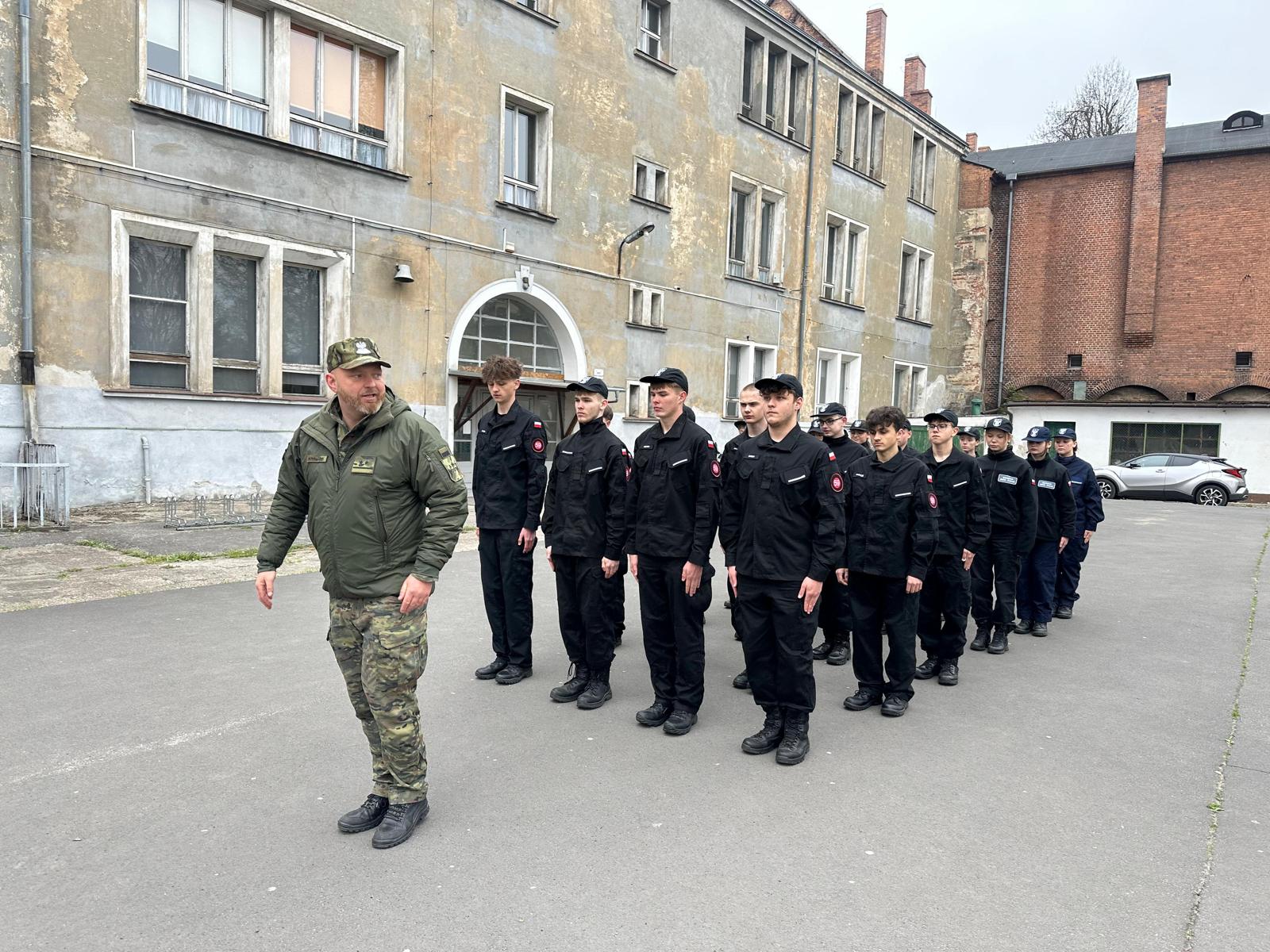 Spotkanie z Nadodrzańskim Oddziałem Straży Granicznej- zdjęcie 1