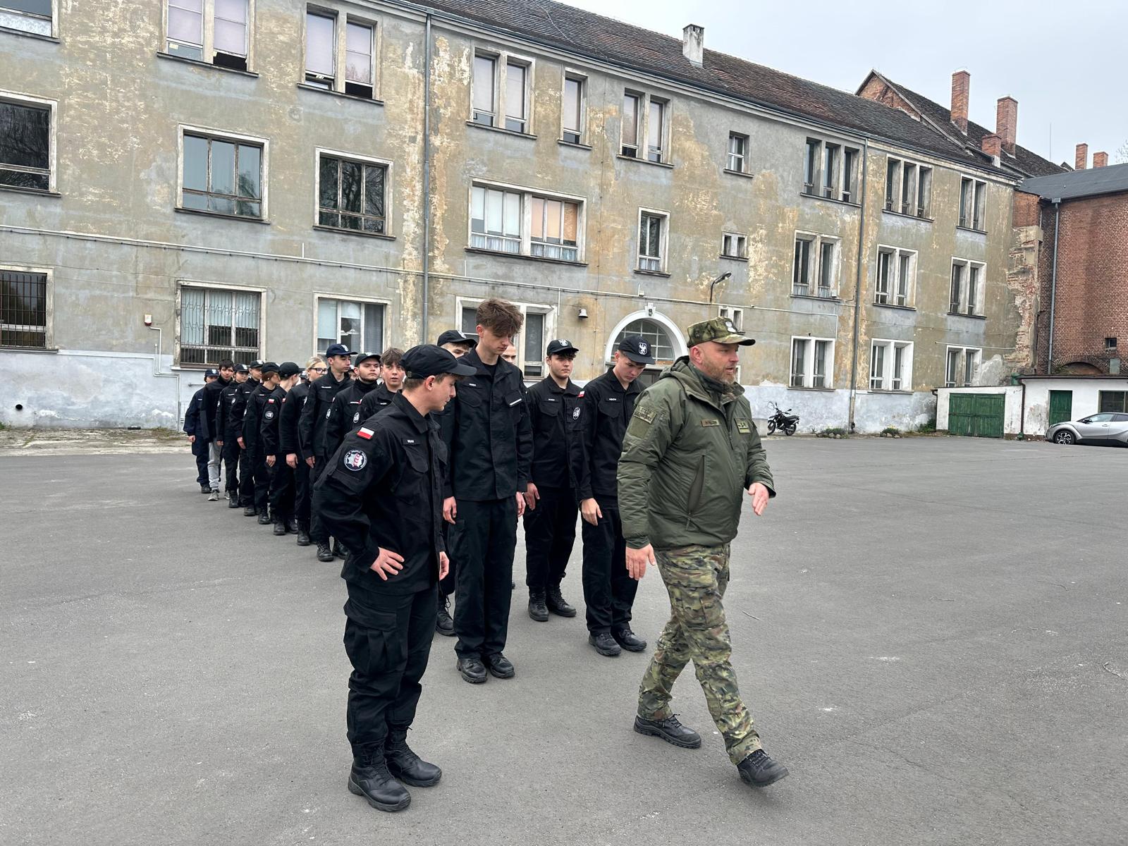 Spotkanie z Nadodrzańskim Oddziałem Straży Granicznej- zdjęcie 5