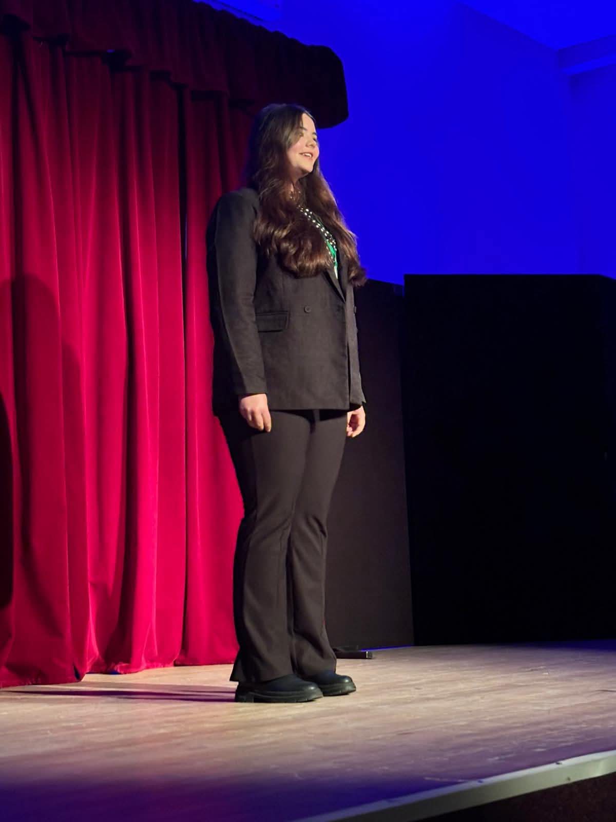 Wiktoria Szach reprezentantką Powiatu Żagańskiego w 71. Ogólnopolskim Konkursie Recytatorskim - zdjęcie 4