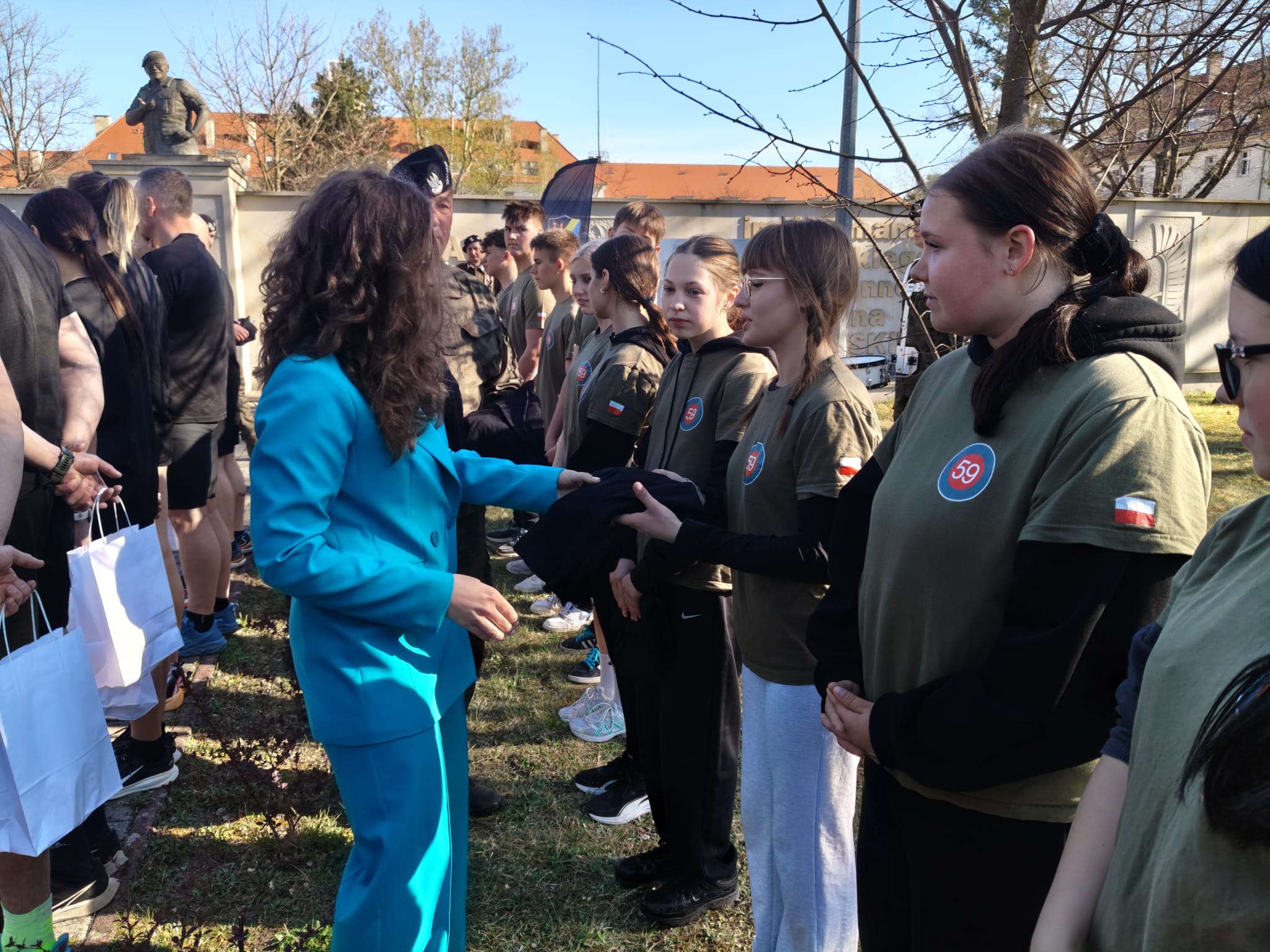 XVI Sztafeta Pamięci generała broni Tadeusza Buka - zdjęcie 2
