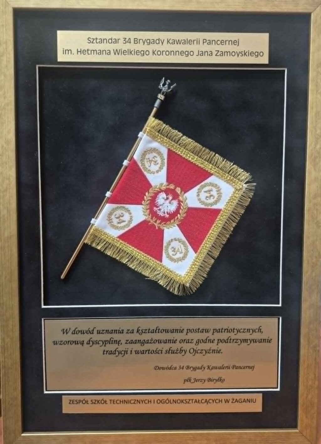 Wyróżnienia dla  ZSTiO w Żaganiu - statuetka 1
